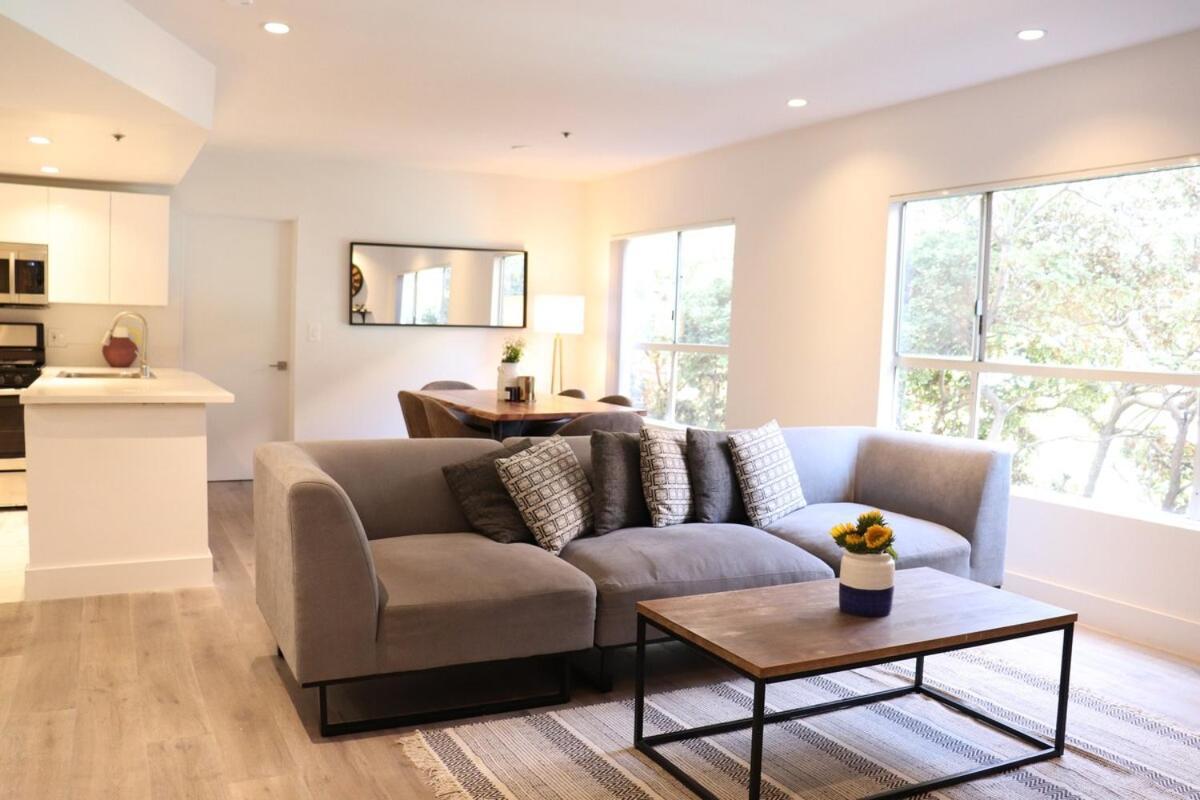 West Hollywood 2 Bedroom 2 Bath With Pool Los Angeles