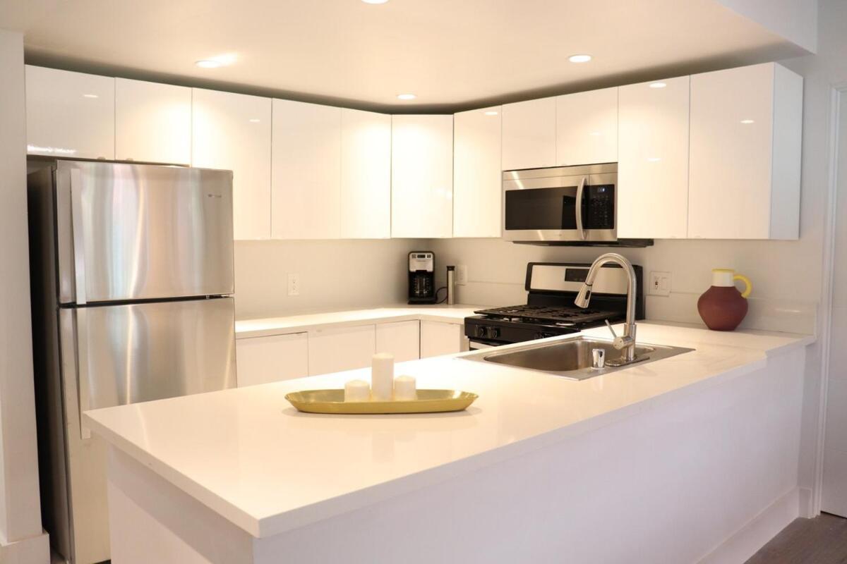 Apartment West Hollywood 2 Bedroom 2 Bath With Pool Los Angeles