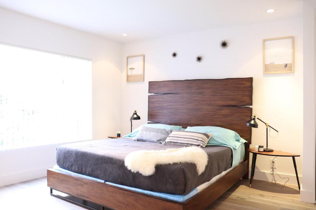 Apartment West Hollywood 2 Bedroom 2 Bath With Pool Los Angeles